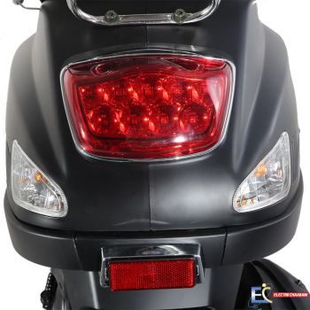 SCOOTEUR ZIMOTA VERA (VESPA) - 80CC