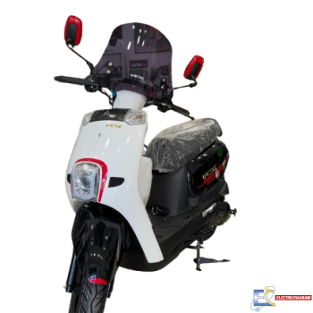 SCOOTER PISTA VCX 102CC - Blanc ( CARTE GRISE)