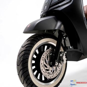 Scooteur CAPPUCINO S SLC - 125 CC - NOIR MATT
