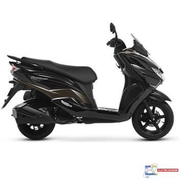 SCOOTER SUZUKI BURGMAN STREET UB125 - NOIR - 125CC