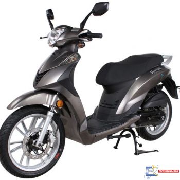 Scooter TREVIS 125 CC - Gris  ( CARTE GRISE)