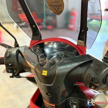 Moto BBM OPTIMUS 125cc avec frein à main - Rouge