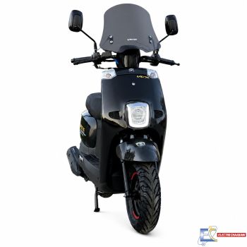 SCOOTER PISTA VCX 102CC NOIR / CARBON ( CARTE GRISE)